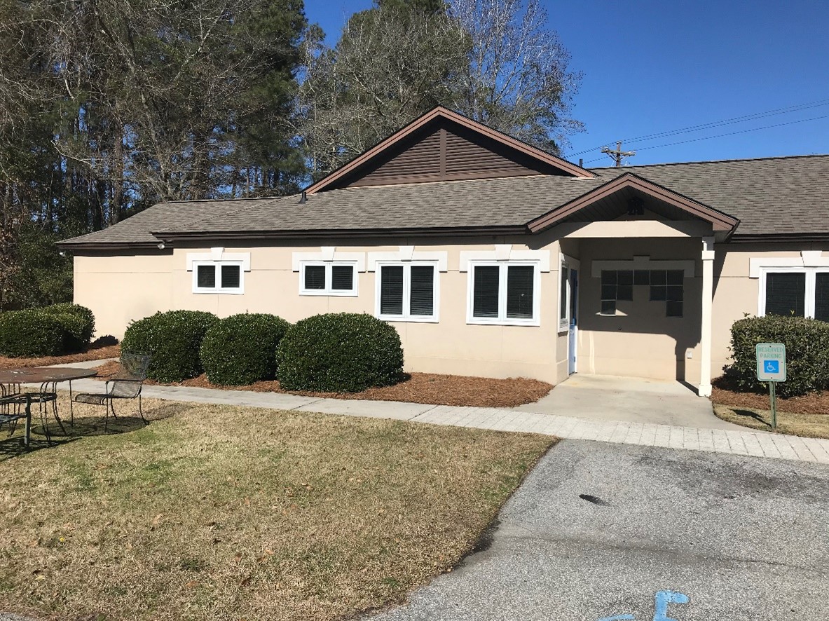 Holly Hill Clinic building image